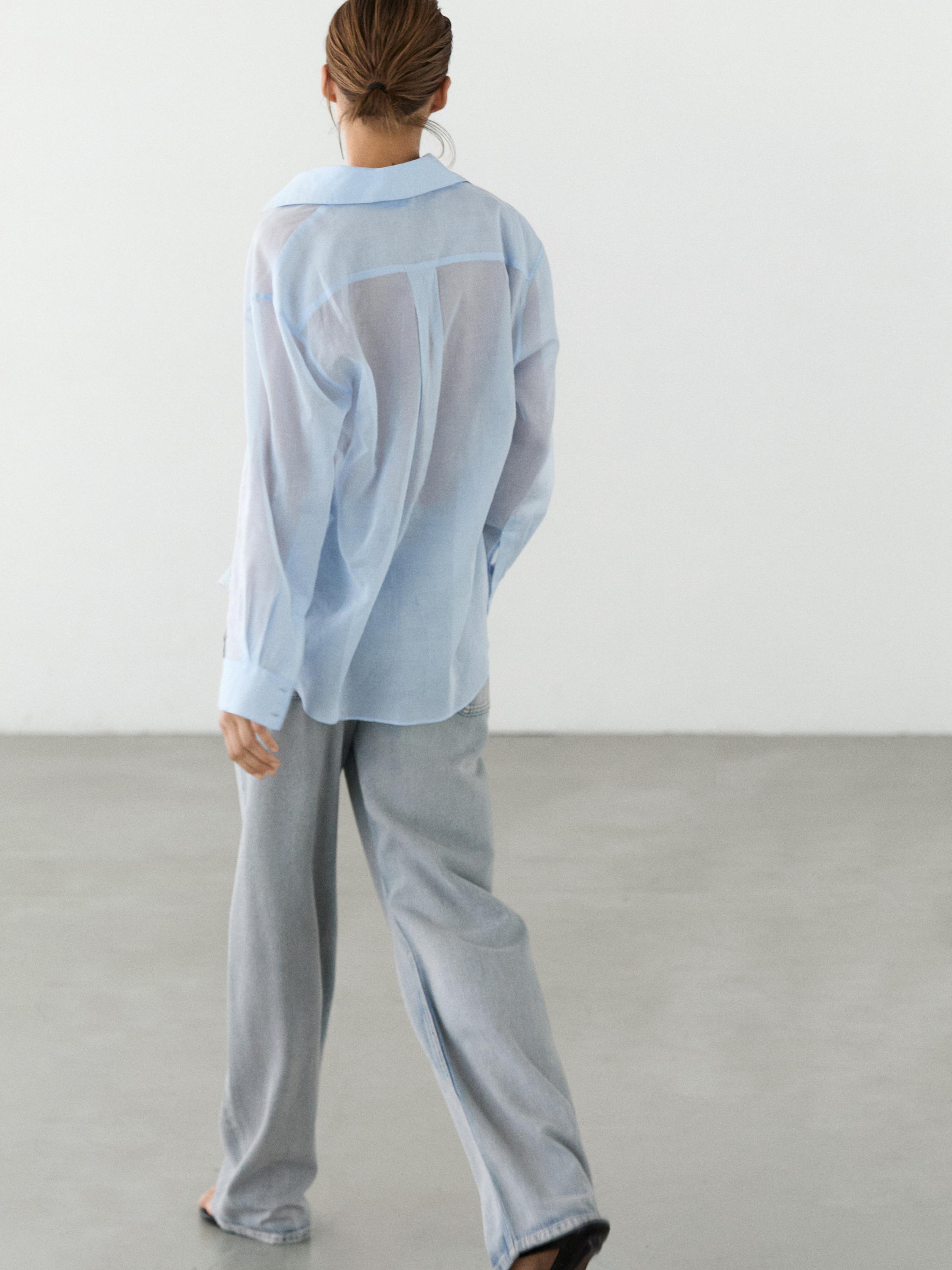 Flowing 100% cotton shirt with collar detail